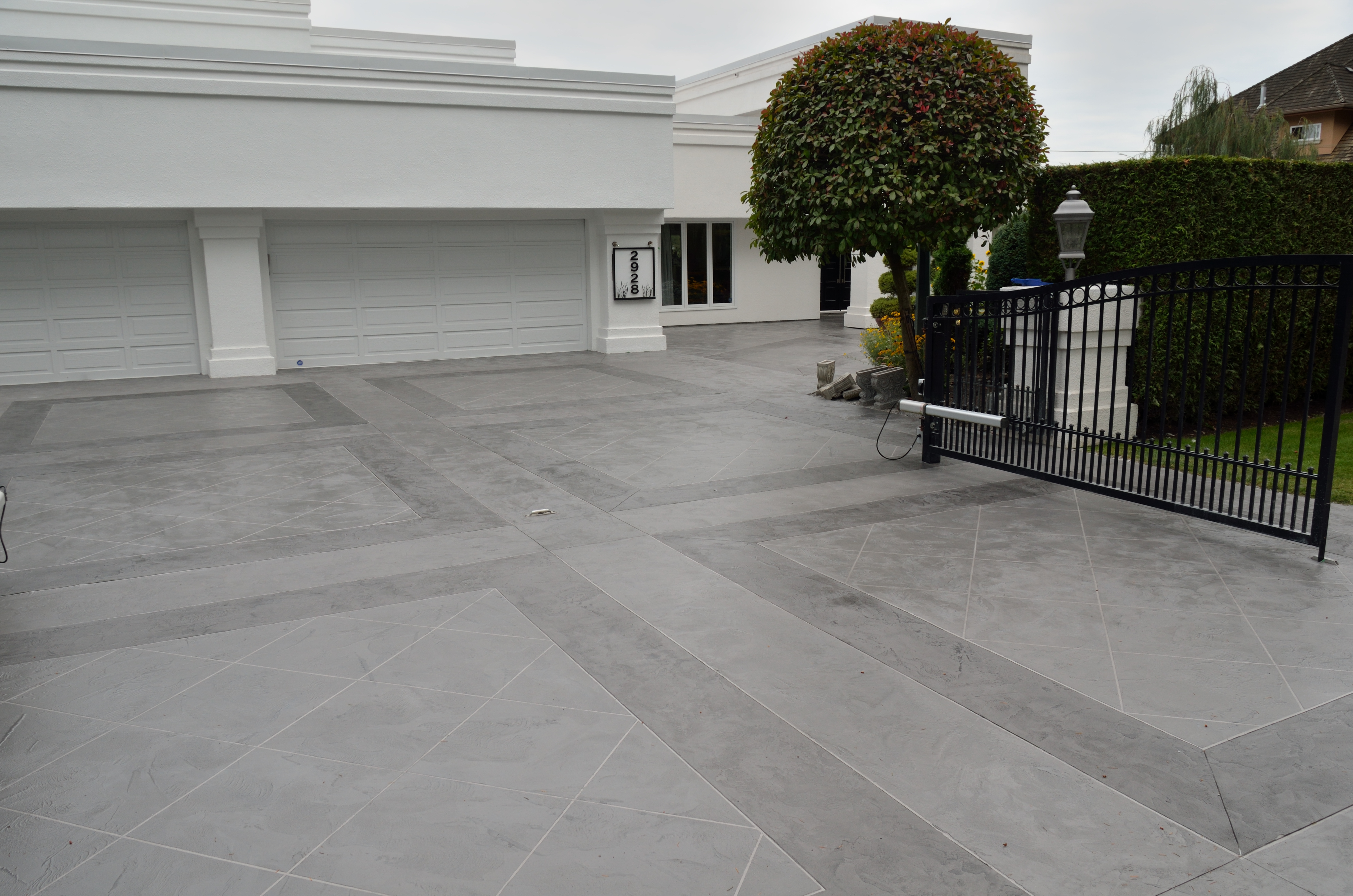 Large driveway with decorative pattern
