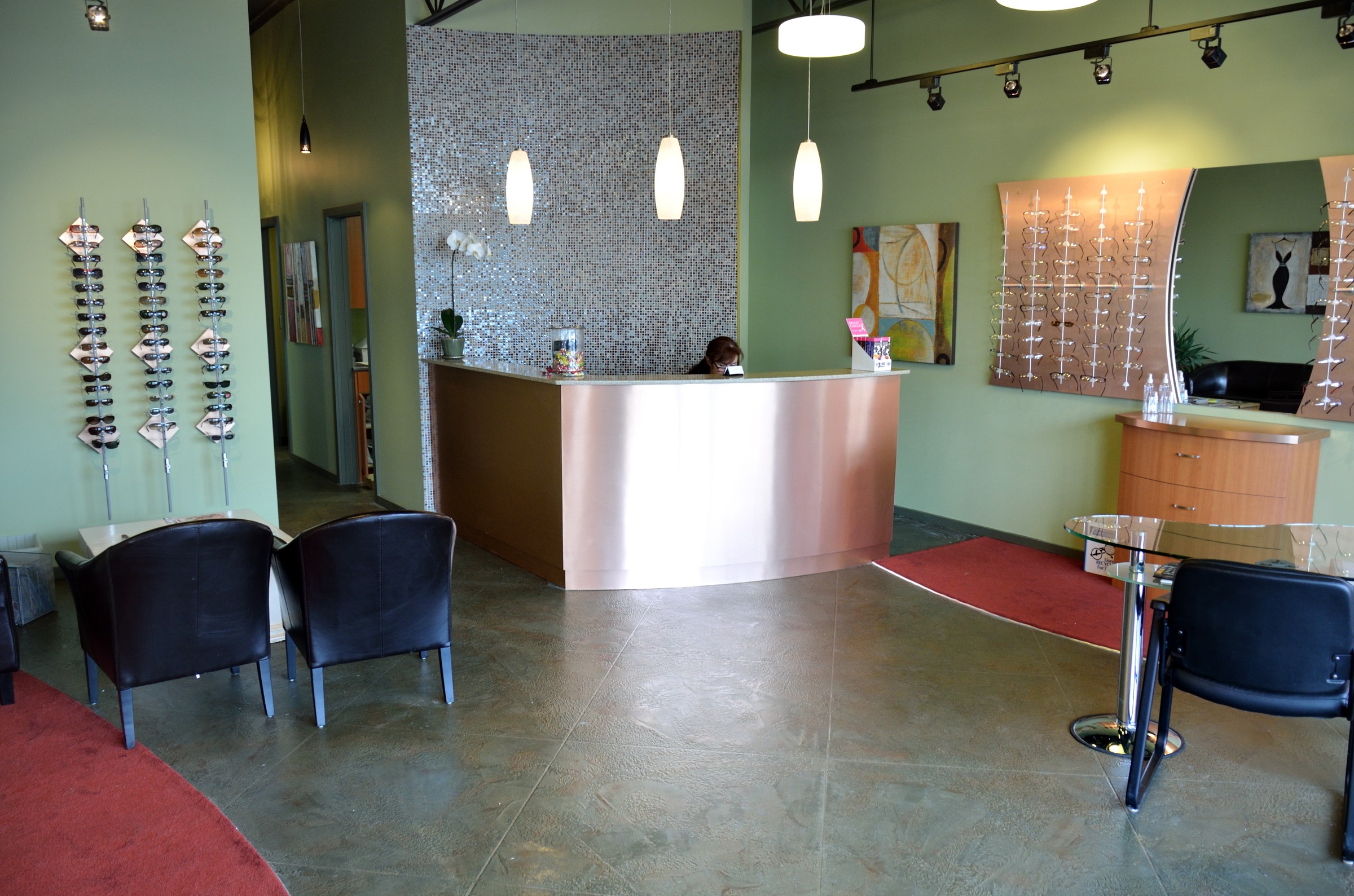 Low-maintenance seamless StoneCraft floor in a modern retail space