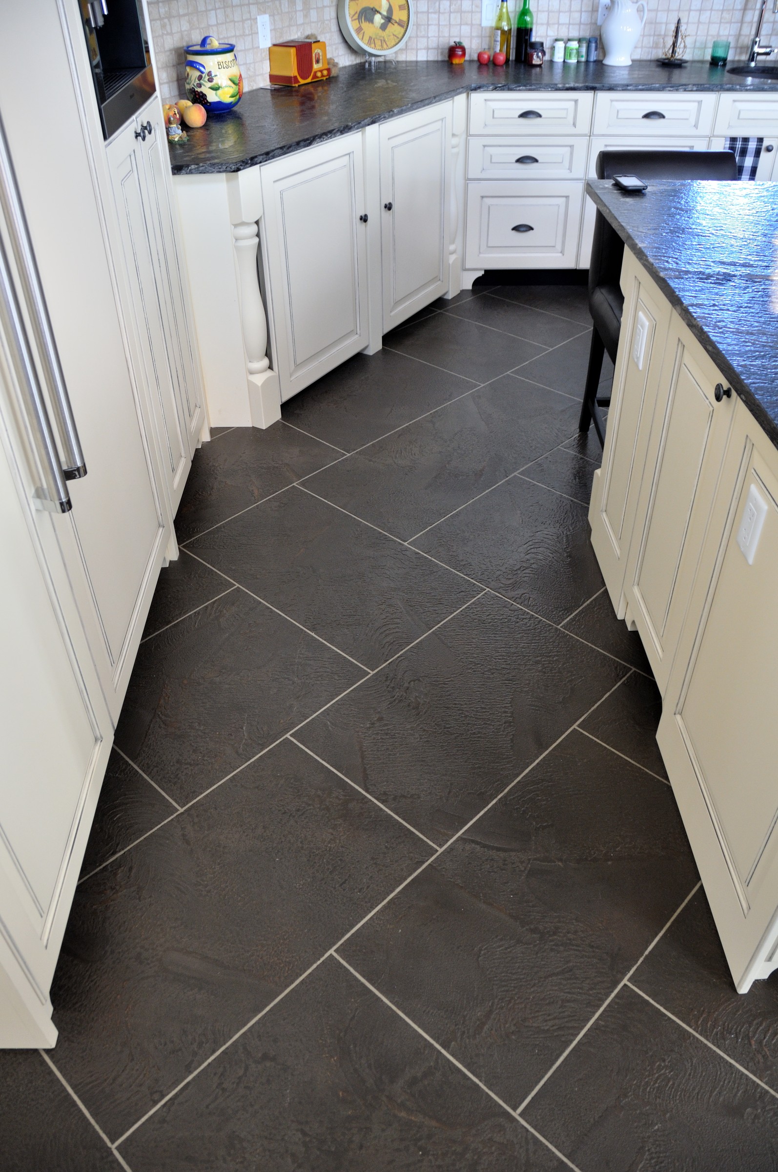 Slate pattern StoneCraft kitchen surface