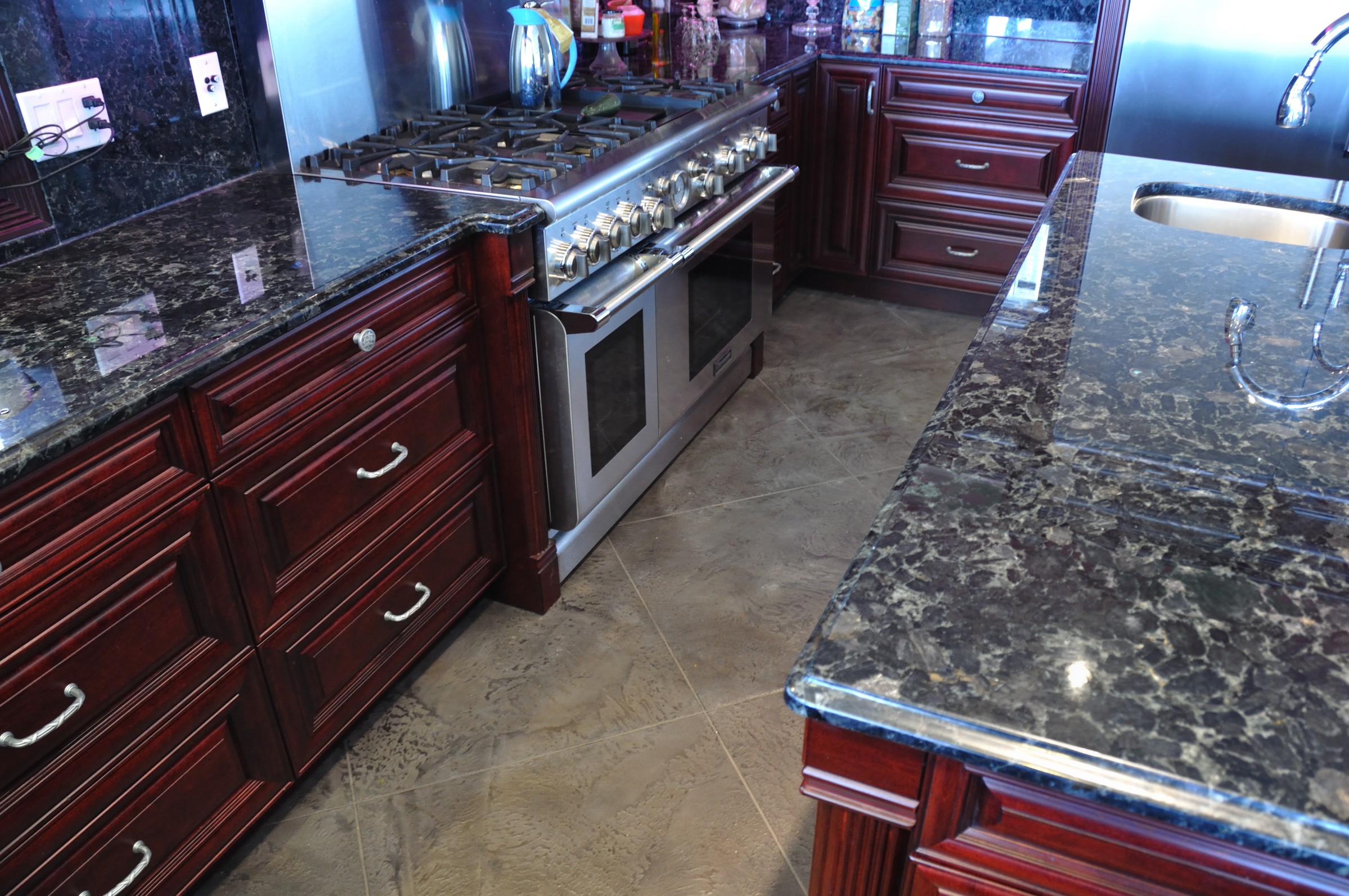 StoneCraft kitchen surface in custom colour